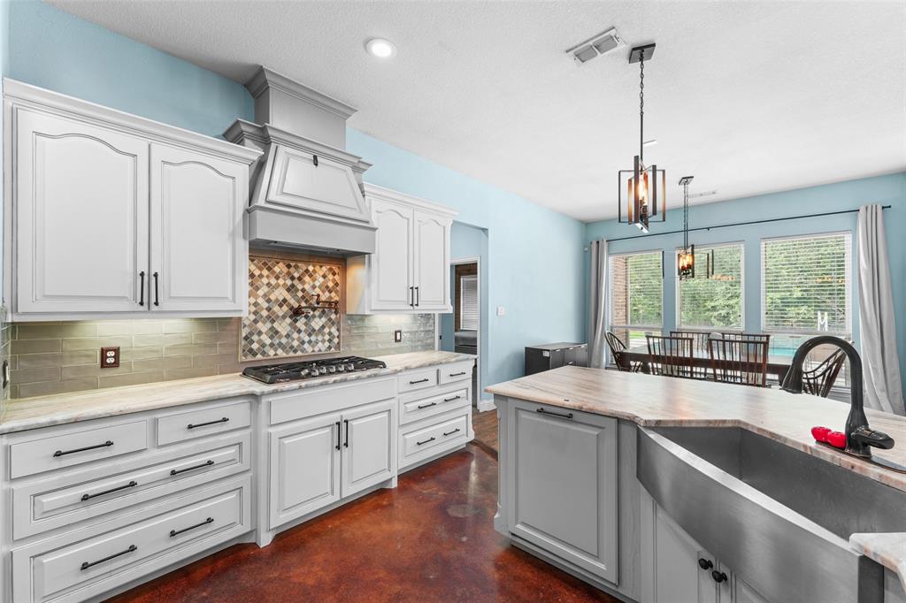 4844 Red Oak Drive Property Photo 11