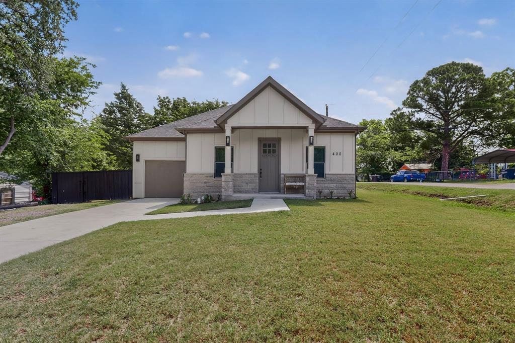 400 Kenny Drive Property Photo 2