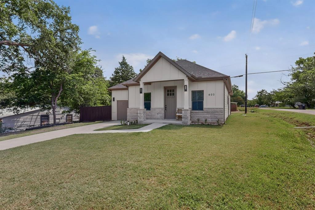400 Kenny Drive Property Photo 4