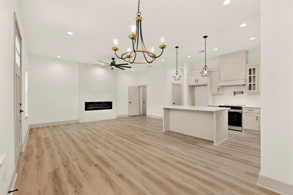 400 Kenny Drive Property Photo 9