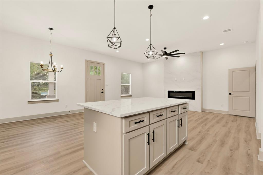 400 Kenny Drive Property Photo 17