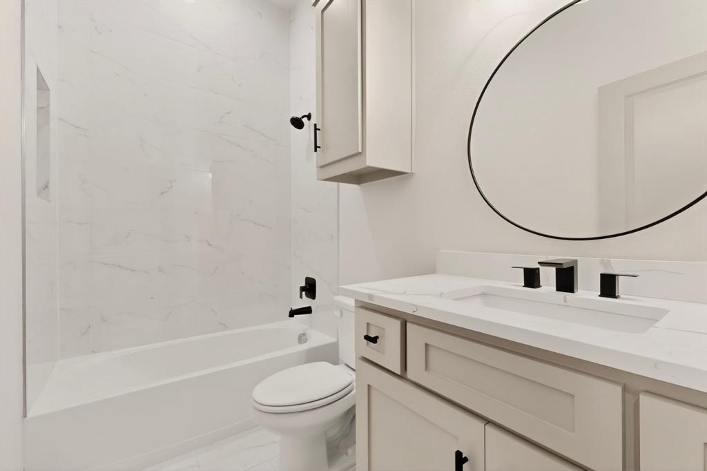 400 Kenny Drive Property Photo 18
