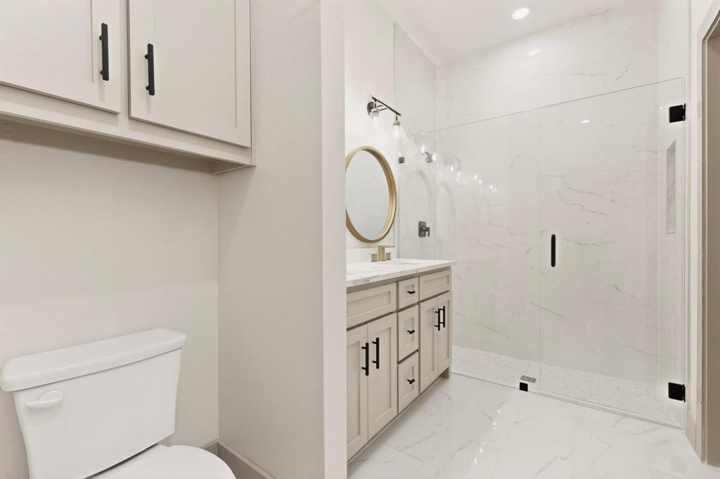 400 Kenny Drive Property Photo 24