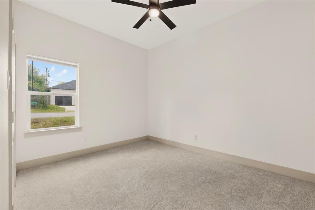 400 Kenny Drive Property Photo 31