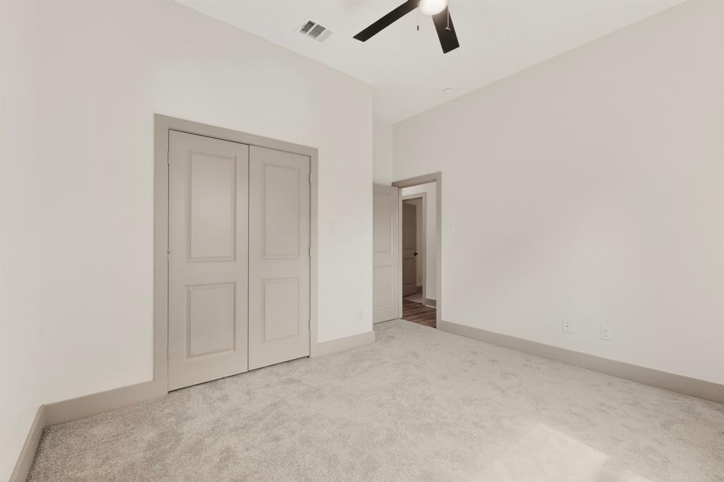 400 Kenny Drive Property Photo 32