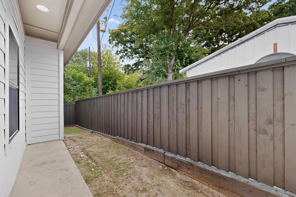 400 Kenny Drive Property Photo 36