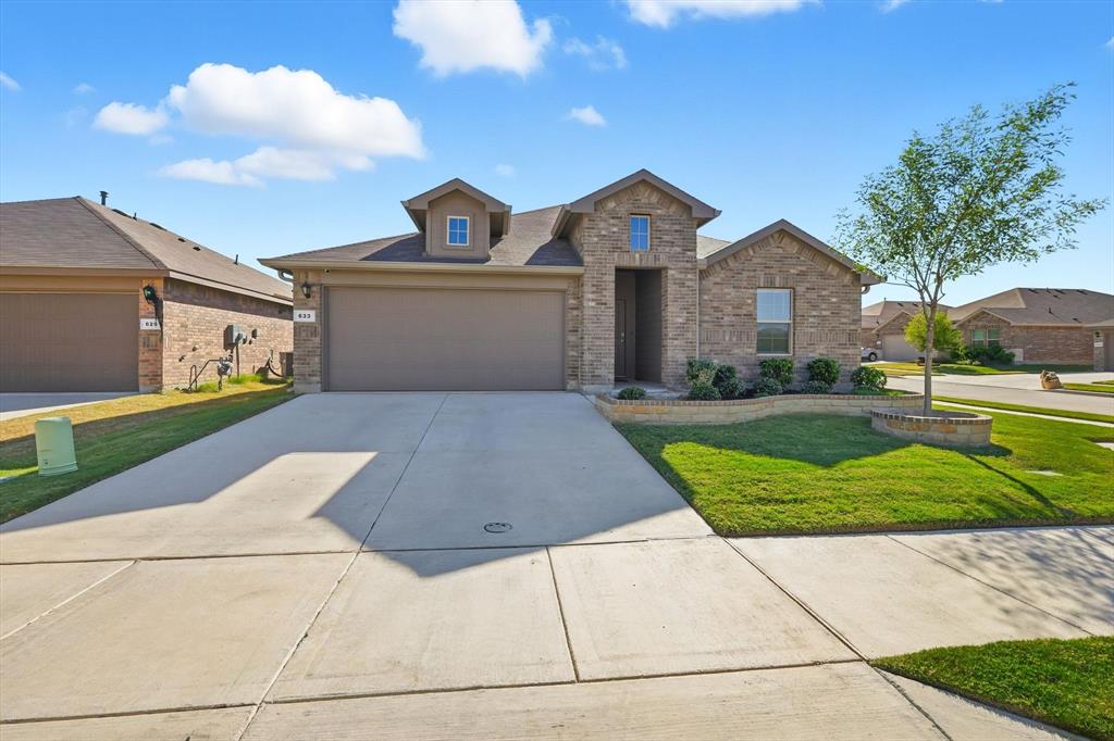 633 Captree Lane