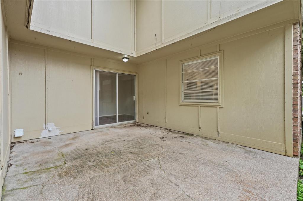 4005 Ridgebrook Drive Property Photo 11