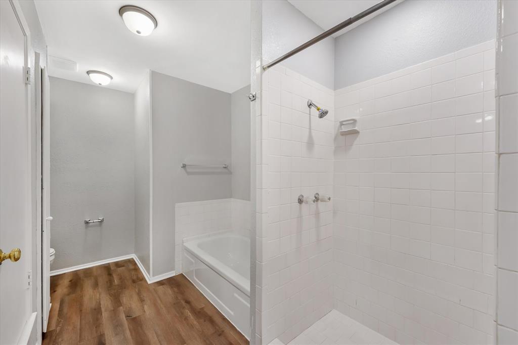 4005 Ridgebrook Drive Property Photo 15