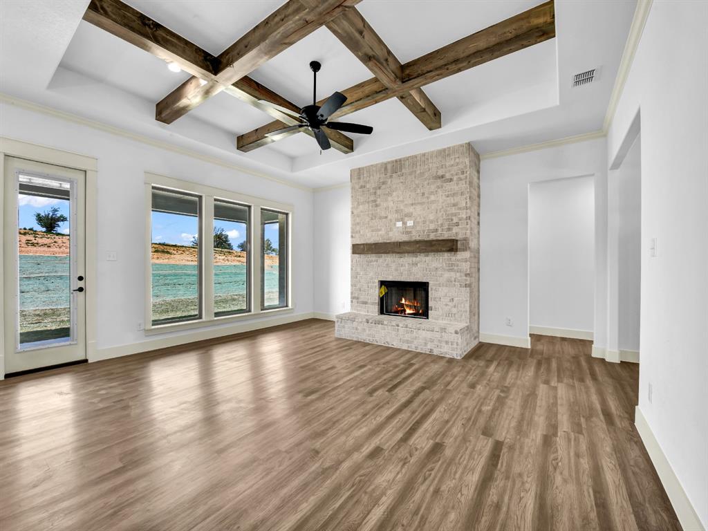 10016 Valley Oak Way Property Photo 5