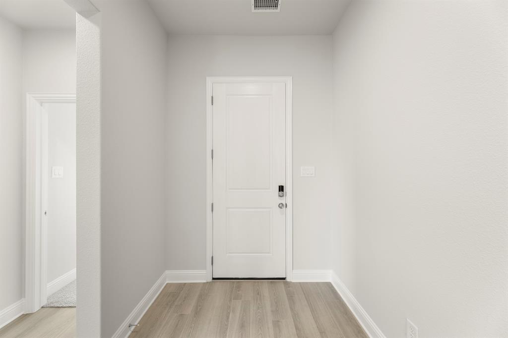 1821 Gleasondale Drive Property Photo 22