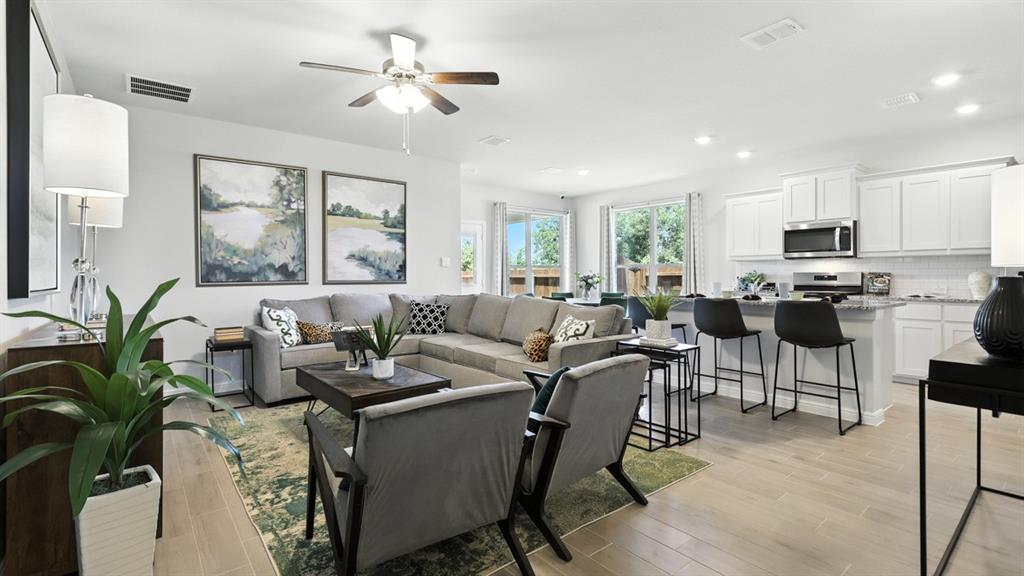 412 Sunday Silence Way Property Photo 11