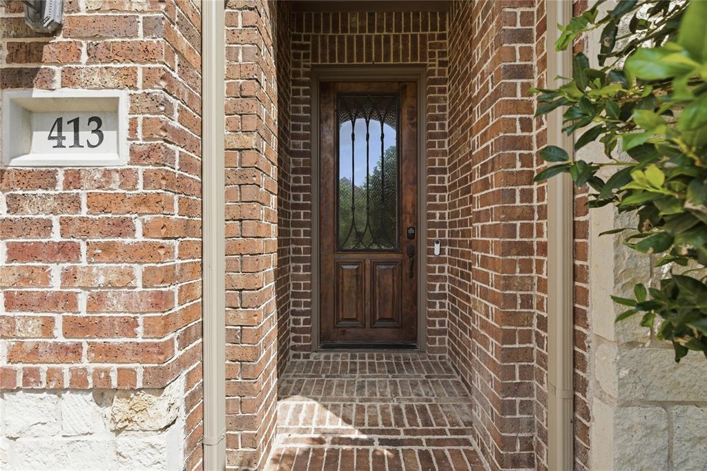 413 Chloe Drive Property Photo 3
