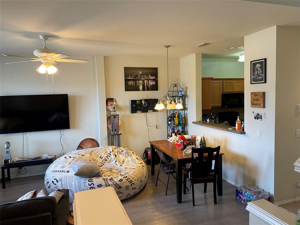 2719 Olympic Park Drive Property Photo 2