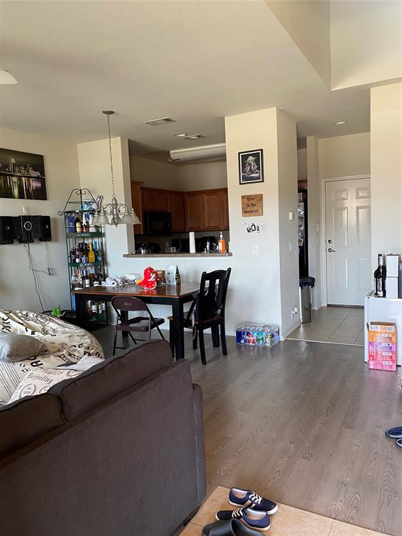 2719 Olympic Park Drive Property Photo 3