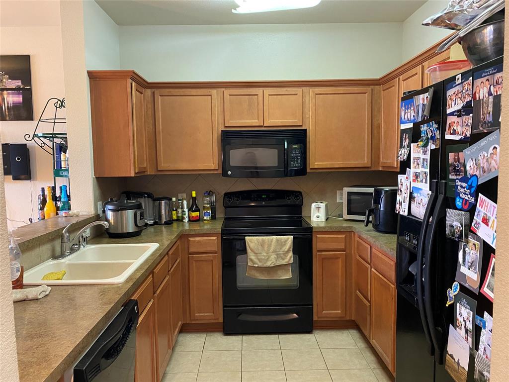 2719 Olympic Park Drive Property Photo 4