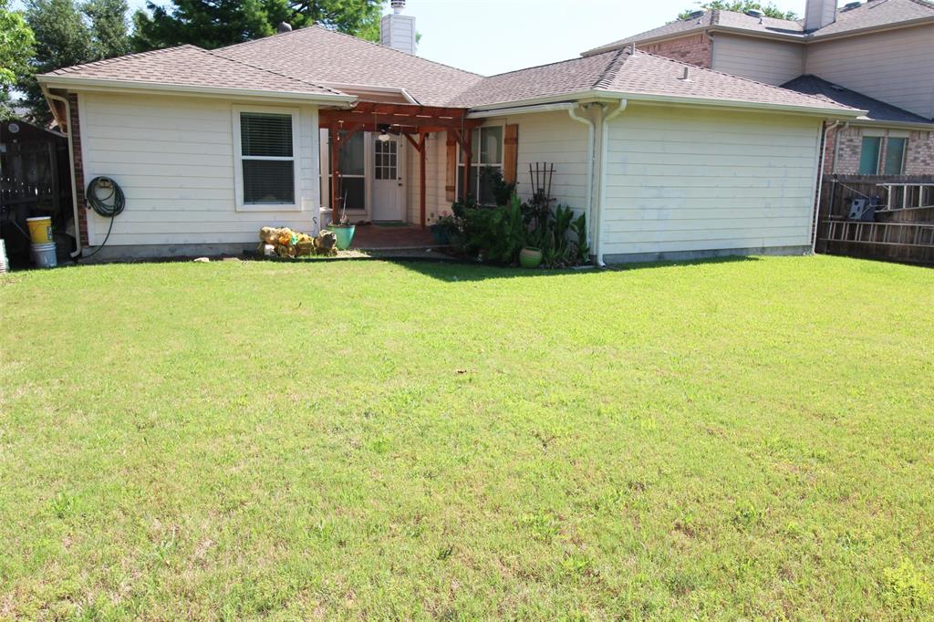 3201 Kingsbrook Drive Property Photo 19