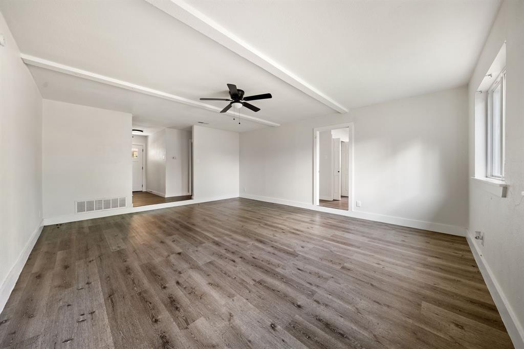 2126 Travis Drive Property Photo 17