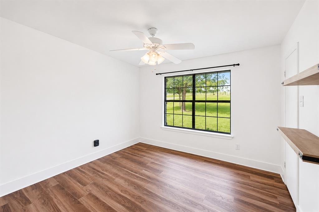2207 Southwinds Drive Property Photo 10