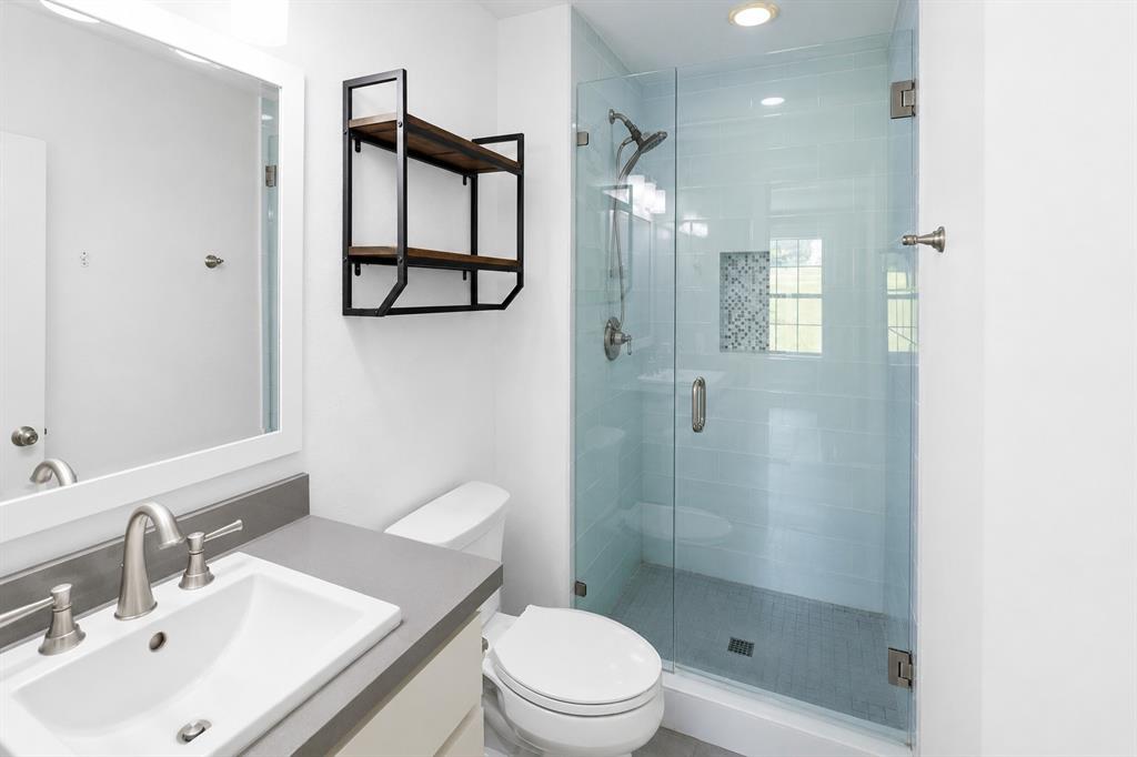 2207 Southwinds Drive Property Photo 13