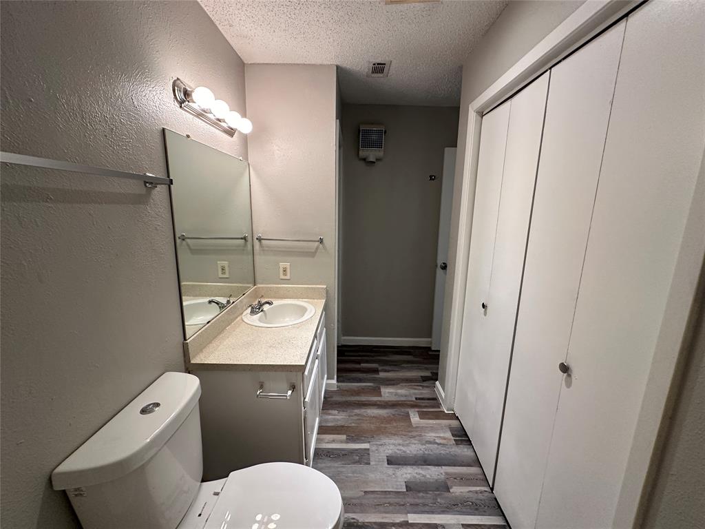 9696 Walnut Street 2016 Property Photo 11