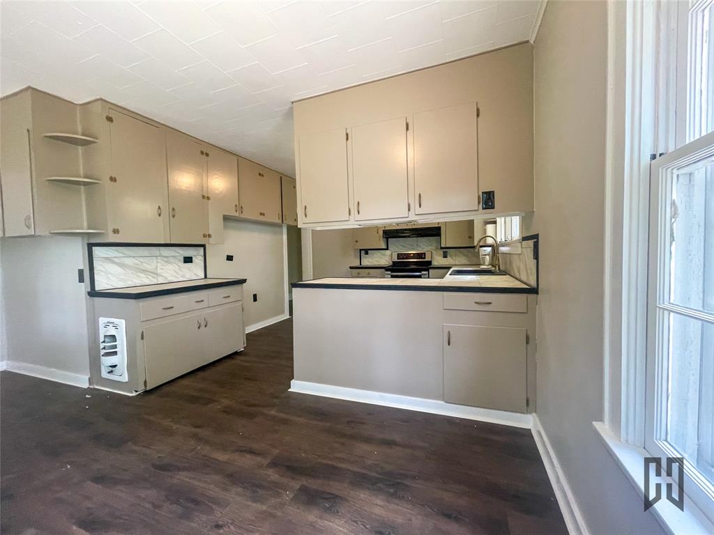 714 Butler Street Property Photo 10