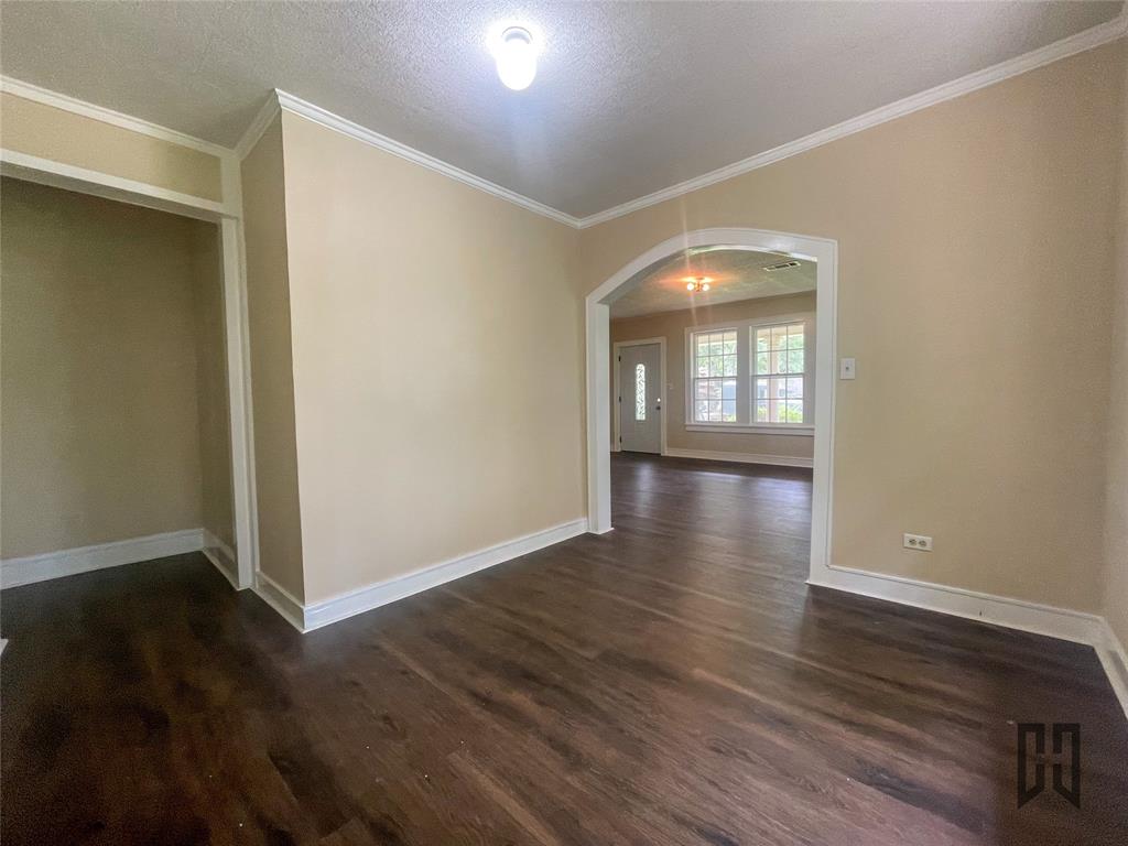 714 Butler Street Property Photo 11