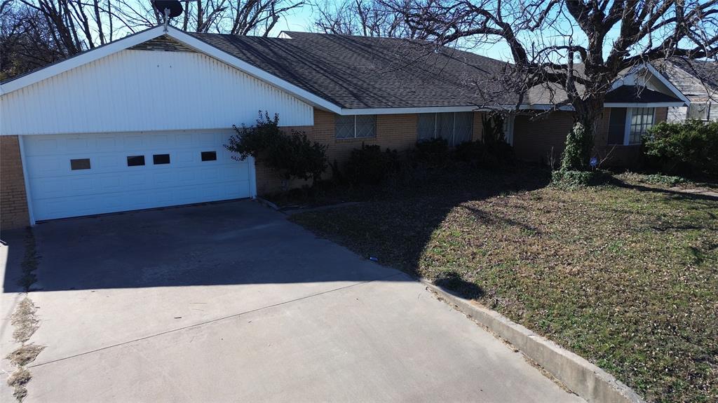 1306 E Central Property Photo 1