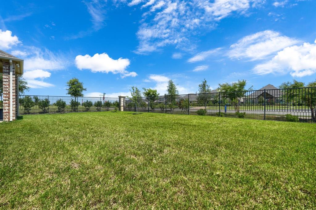 16800 Garden Dr Property Photo 35
