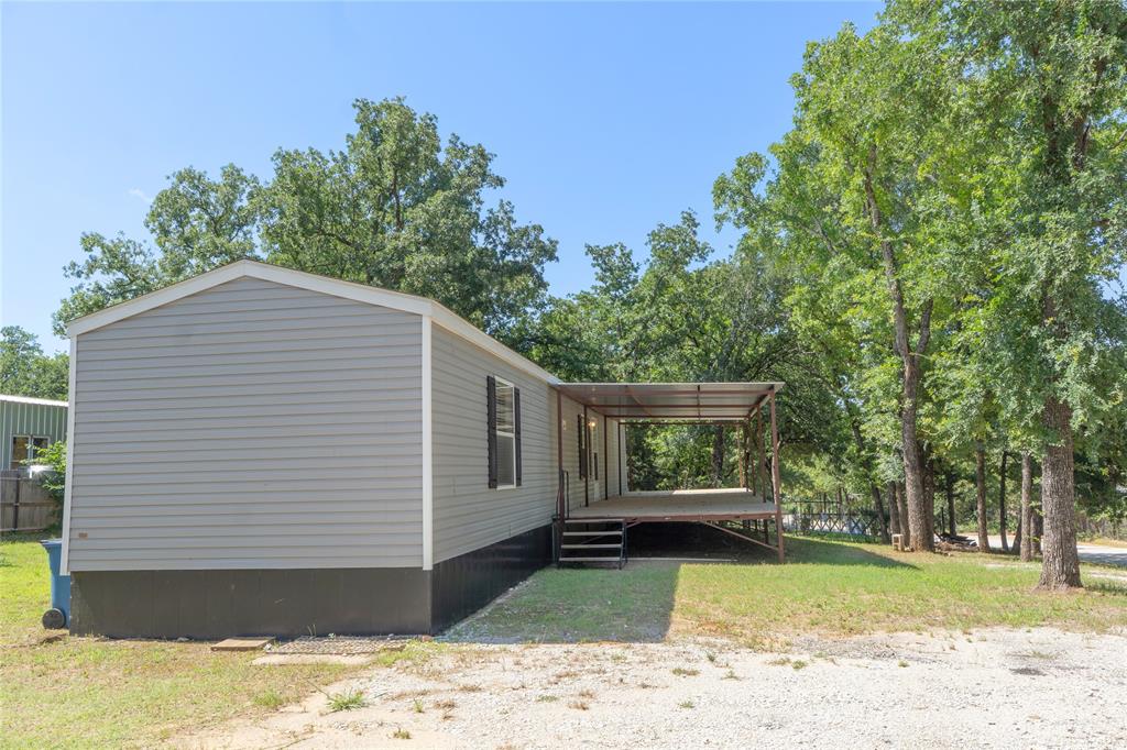 60 Tecumseh Property Photo 5