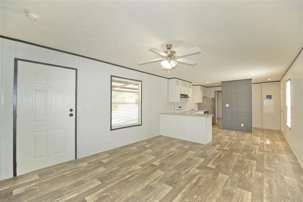 60 Tecumseh Property Photo 7
