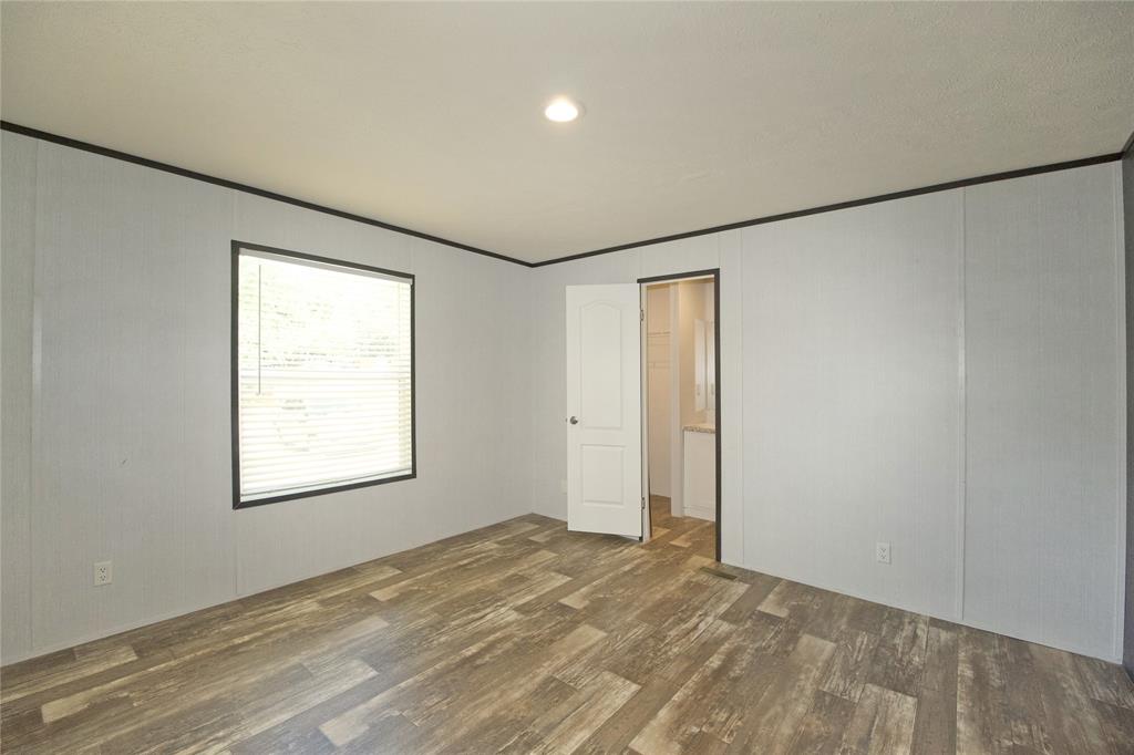60 Tecumseh Property Photo 12