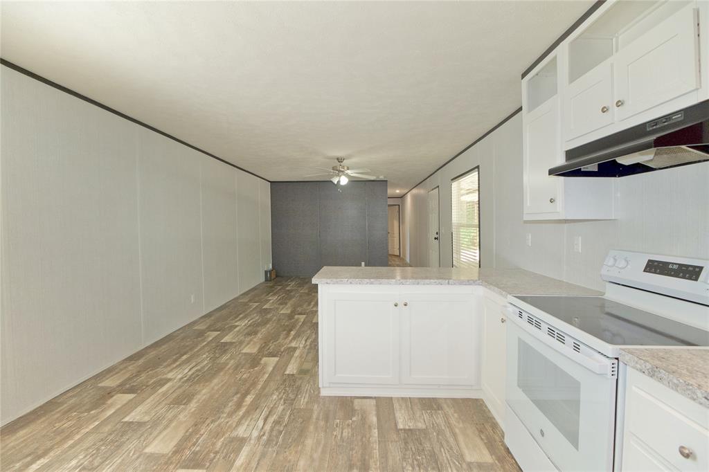 60 Tecumseh Property Photo 15