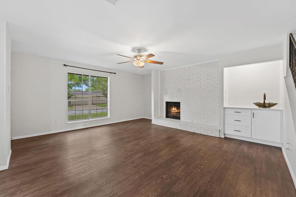 4007 Ridgebrook Drive Property Photo 4