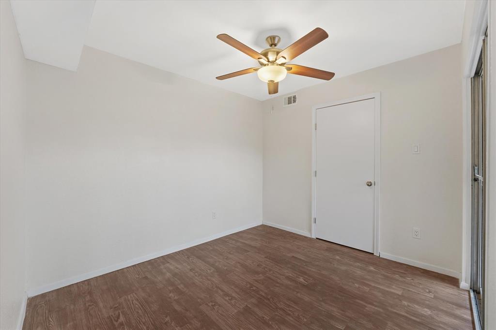 4007 Ridgebrook Drive Property Photo 9