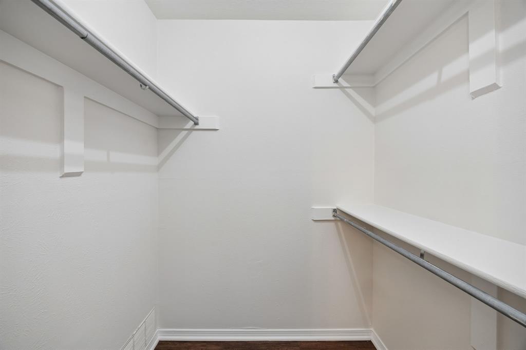 18333 Roehampton Drive 315 Property Photo 18