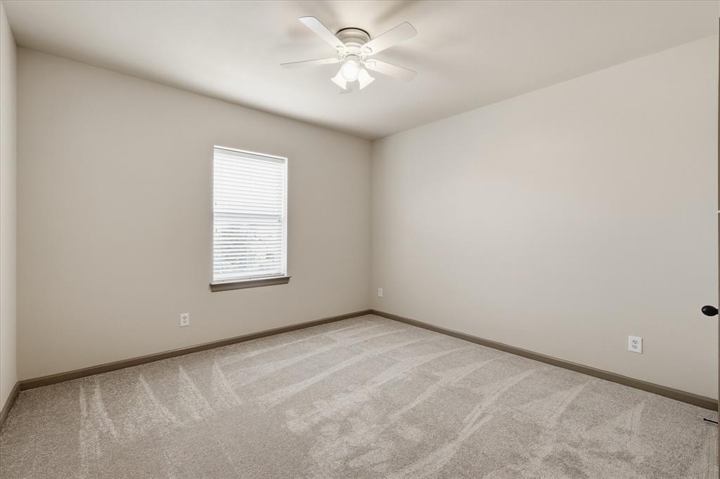 112 Lilypad Bend Property Photo 29