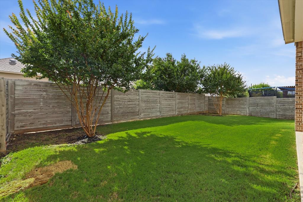 112 Lilypad Bend Property Photo 31