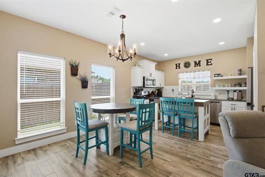 17018 Crossing Circle Property Photo 11