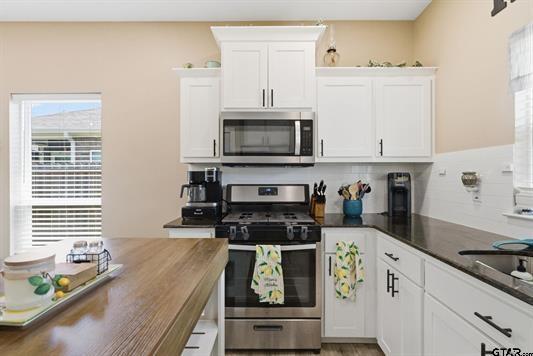 17018 Crossing Circle Property Photo 12