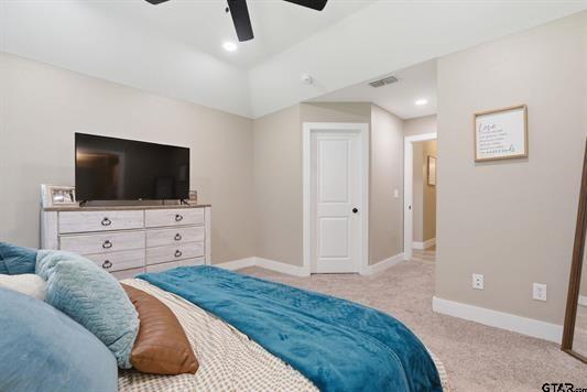 17018 Crossing Circle Property Photo 15
