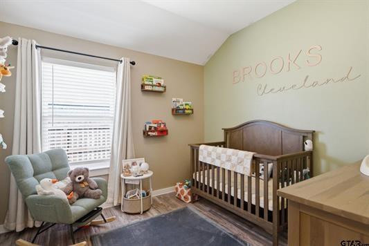 17018 Crossing Circle Property Photo 17