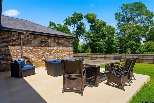 17018 Crossing Circle Property Photo 21