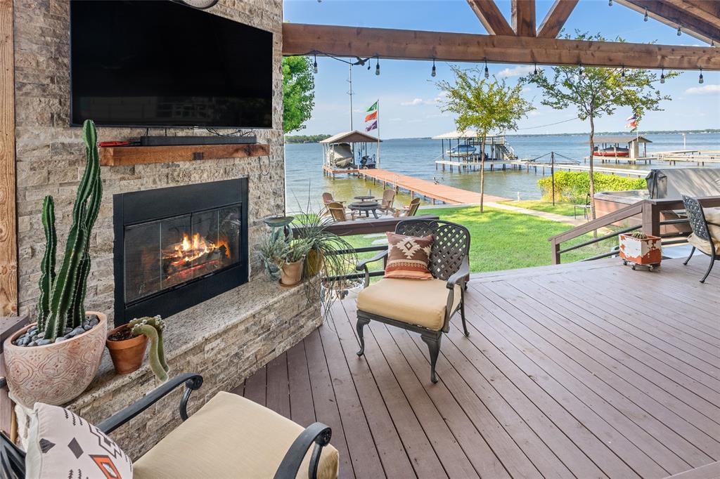 309 Shore Line Drive Property Photo 16