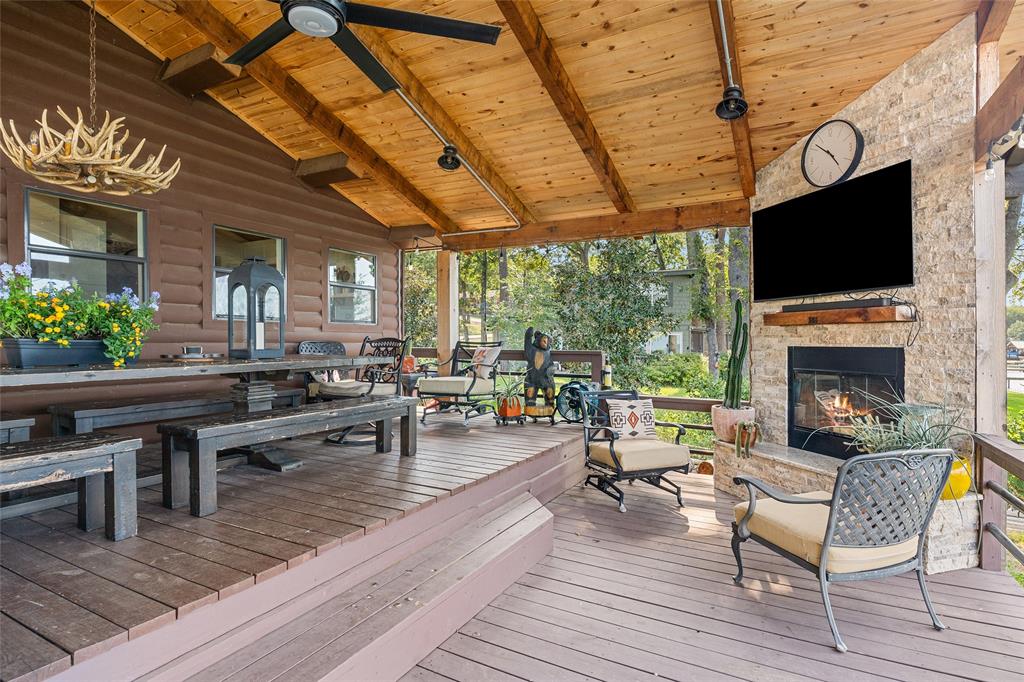 309 Shore Line Drive Property Photo 18