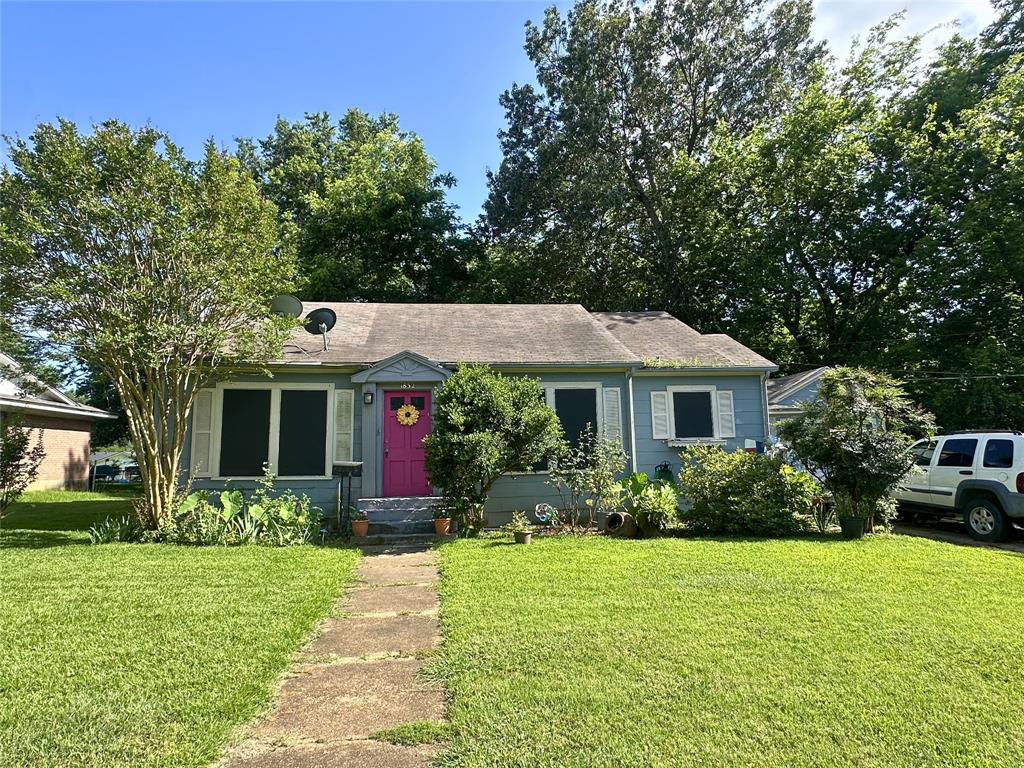 1832 E Polk Property Photo 1