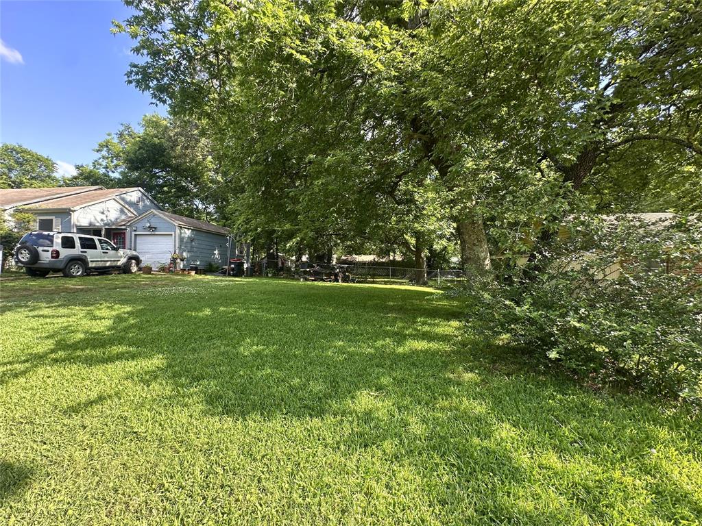 1832 E Polk Property Photo 3