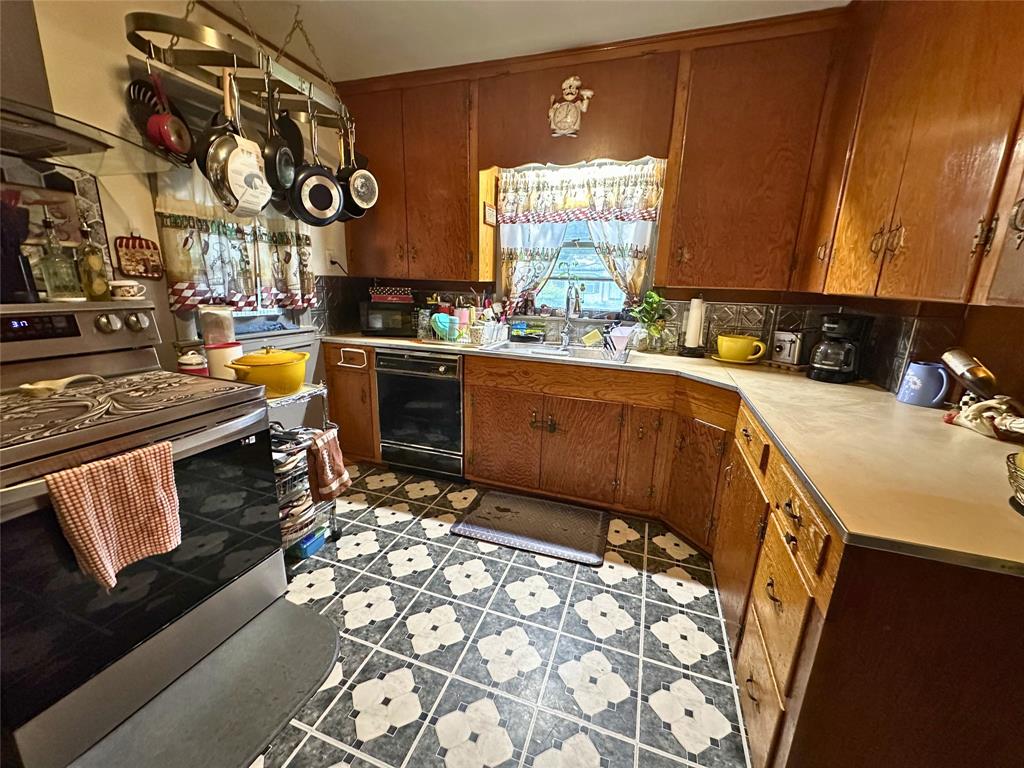 1832 E Polk Property Photo 7