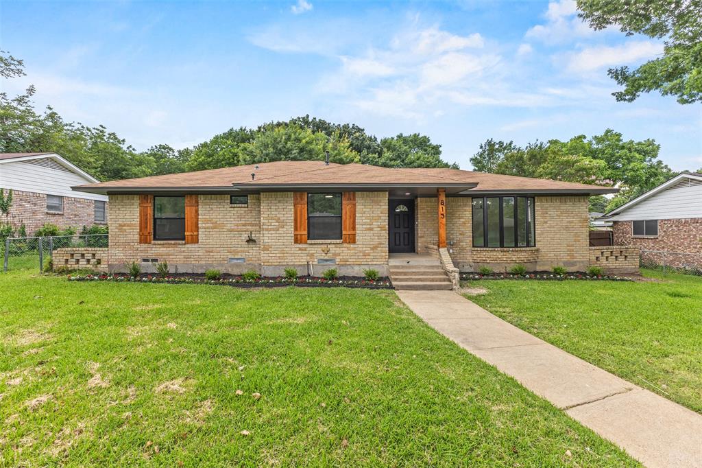 813 Misty Glen Drive Property Photo 1