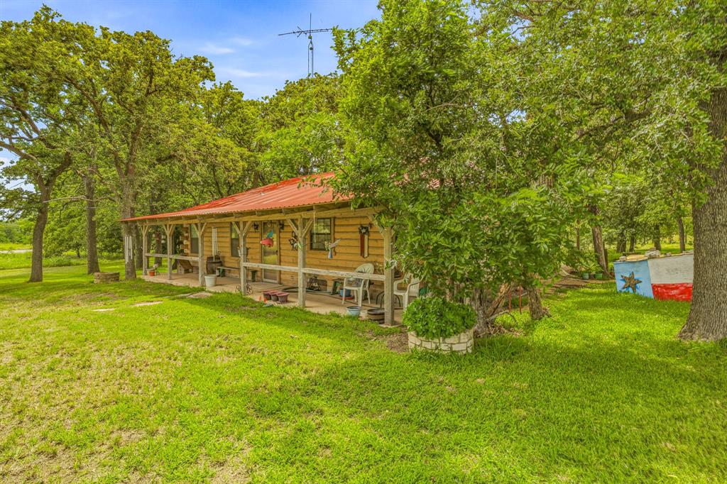4106 Us-377 Property Photo 5